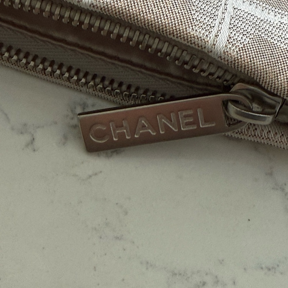 Authentic Chanel New Travel Line Pouch/wristlet - Picture 8 of 12